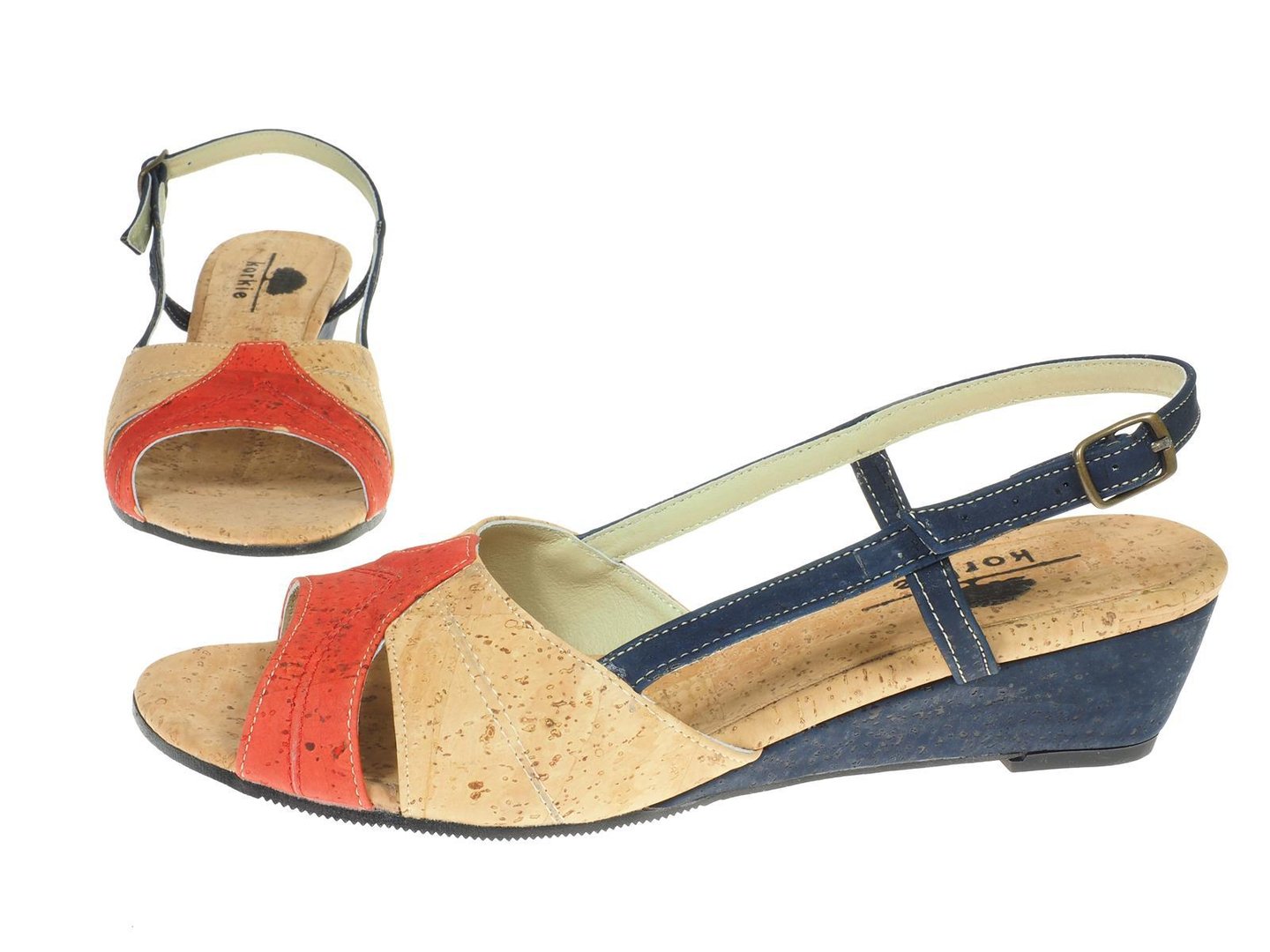8233 Sandal with light heel 4