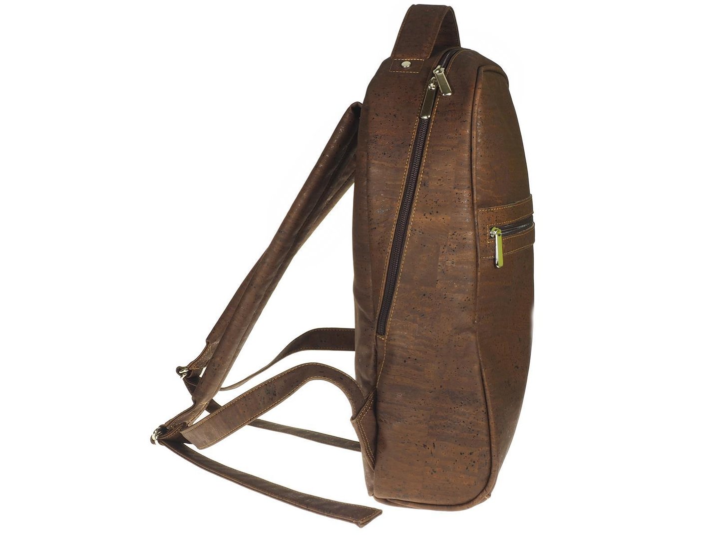4007-dc_backpack_laterally