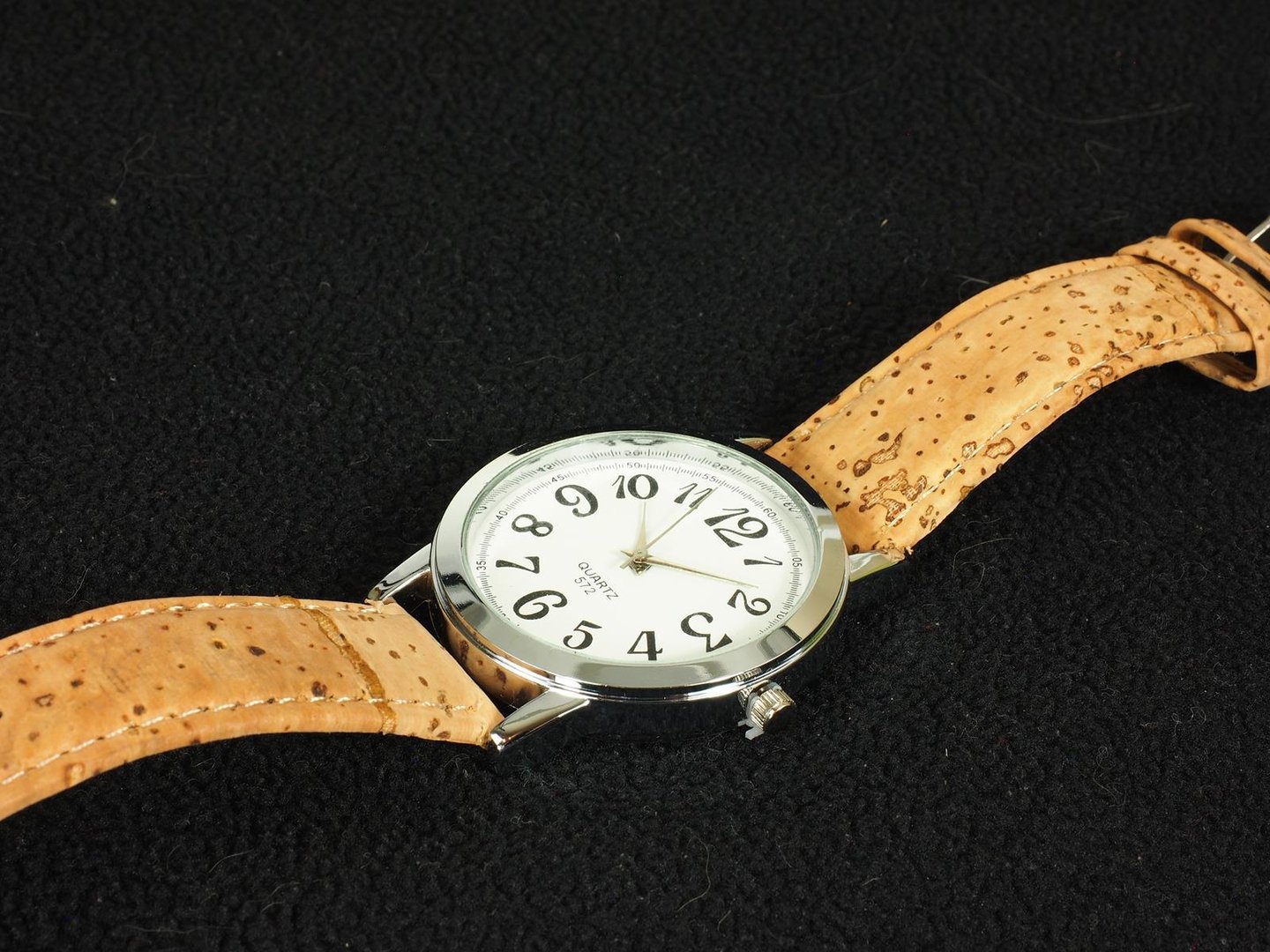 6601_2_watch with cork strap